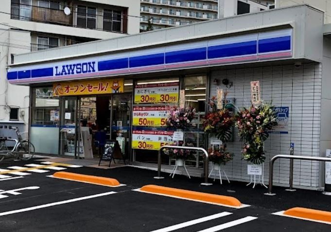コンビニ　ローソン上尾谷津観音前店（コンビニ）まで200m