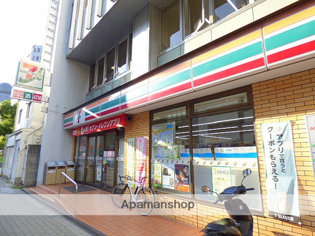 コンビニ　セブンイレブン（コンビニ）まで400m