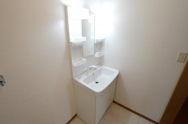 洗面設備　独立洗面化粧台付きでおすすめです！