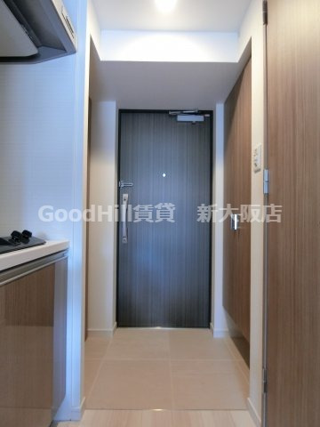 玄関　M-RESIDENCE新大阪Garden