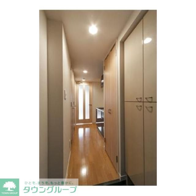 玄関　※写真は同タイプ住戸です。
