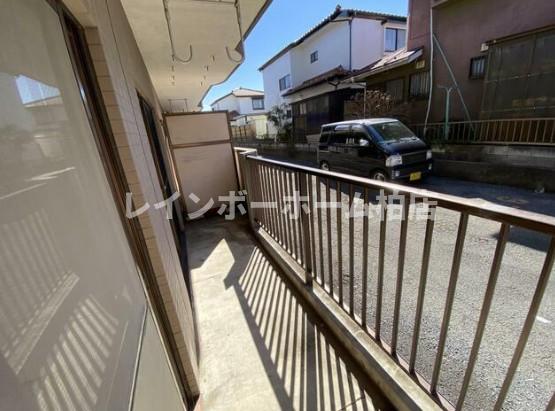 バルコニー　お洗濯にも便利なバルコニー付き