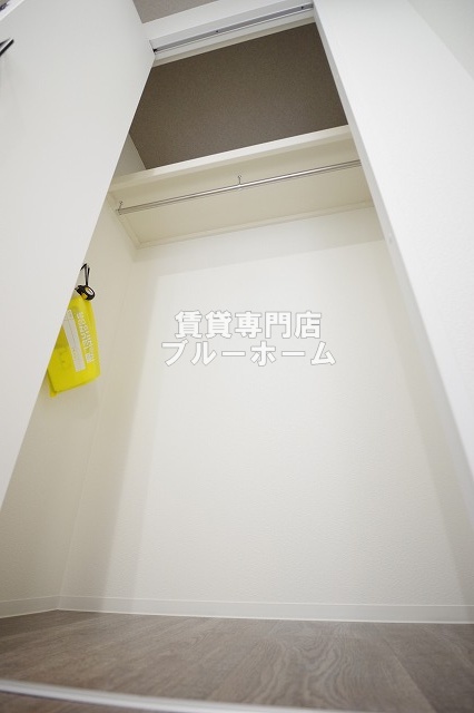収納　ハンガーパイプ付きのクローゼット！