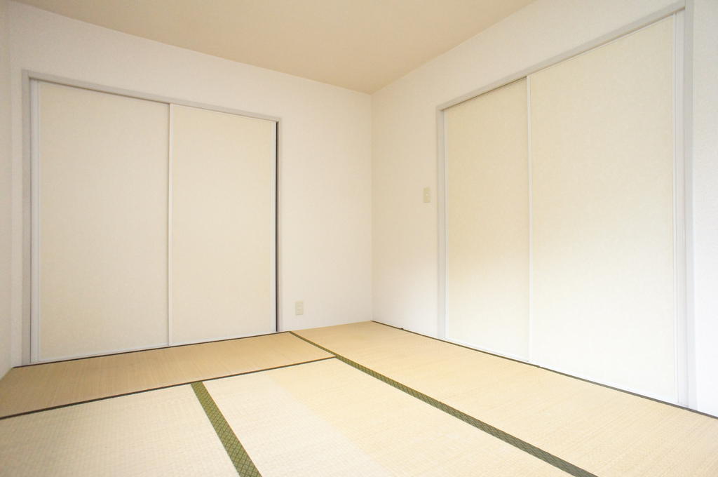 収納　和室に押入れあります！