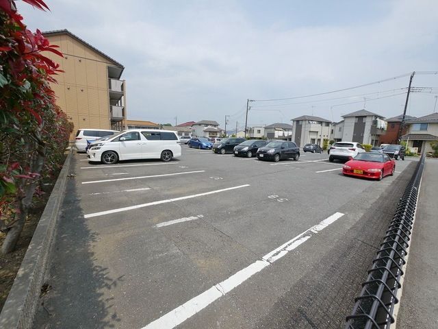 駐車場　敷地内駐車場