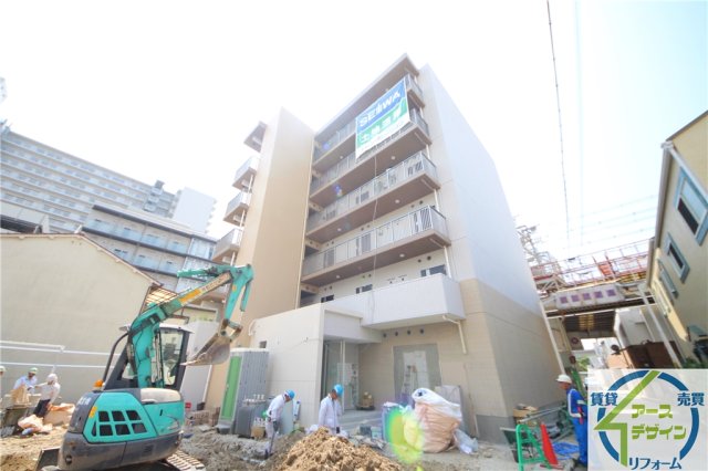 建物外観　※建築中写真