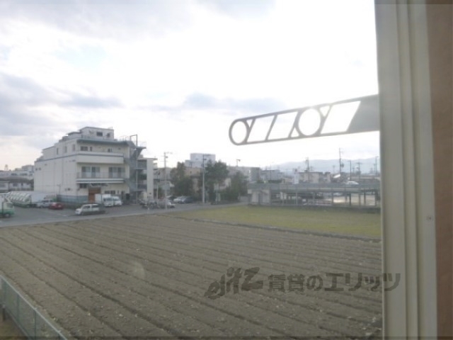 バルコニー　洗濯物干し