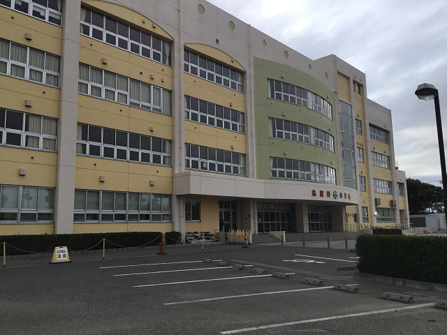 小学校　新潟市立鳥屋野小学校（小学校）まで693m