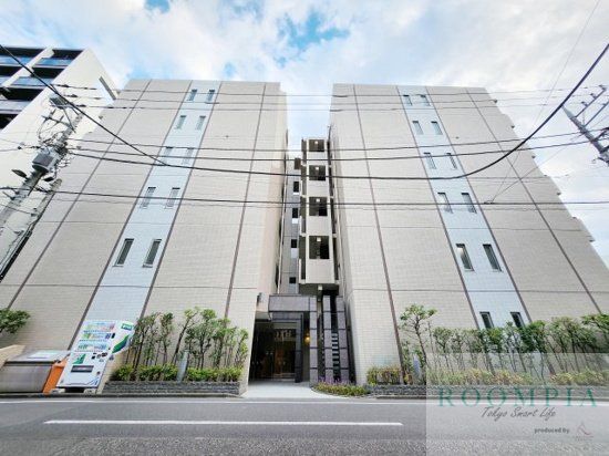 建物外観　駐車場