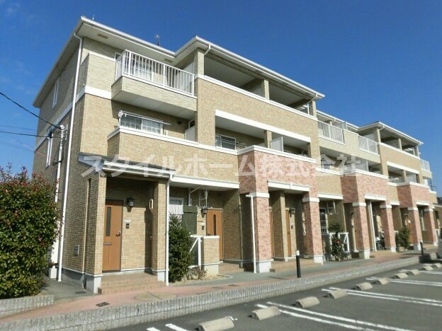 建物外観　落ち着いた雰囲気の外観です