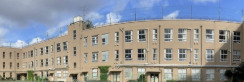 小学校　新宿区立早稲田小学校（小学校）まで589m
