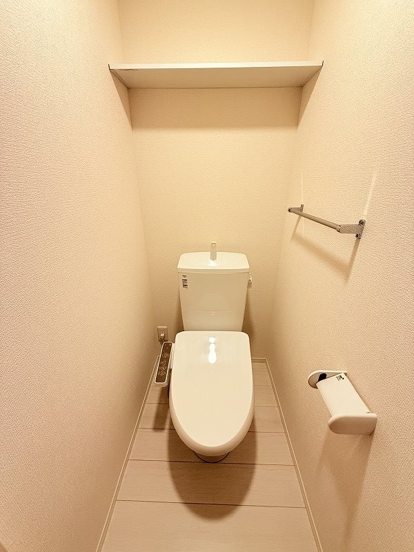 トイレ　※掲載情報と物件の現況が異なる場合、現況を優先するものとしま