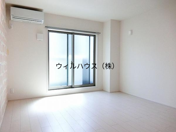 その他部屋・スペース　明るい洋室！