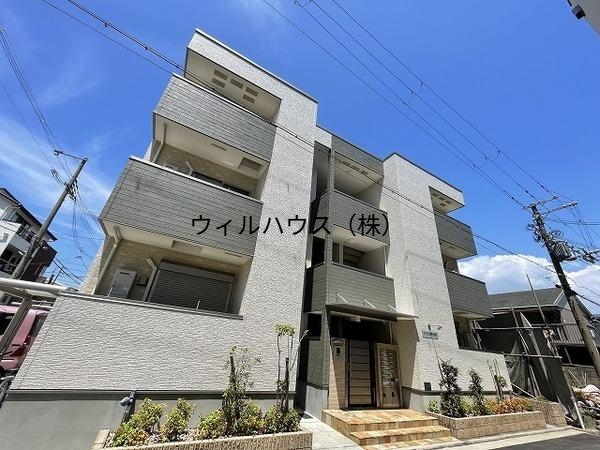 建物外観　全室角部屋です！