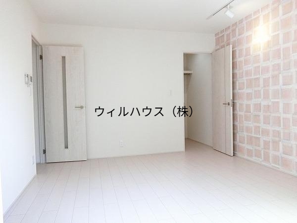 居室・リビング　広々としたお部屋です！