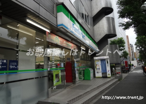 コンビニ　ファミリーマート関口一丁目店（コンビニ）まで80m