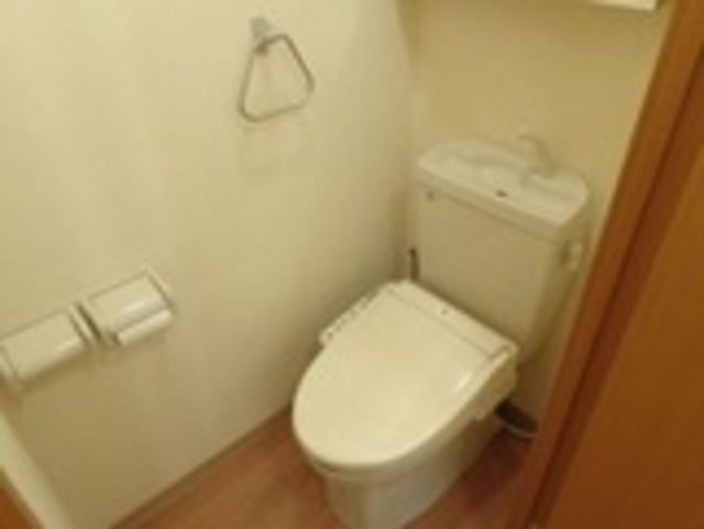トイレ　別部屋参考写真です