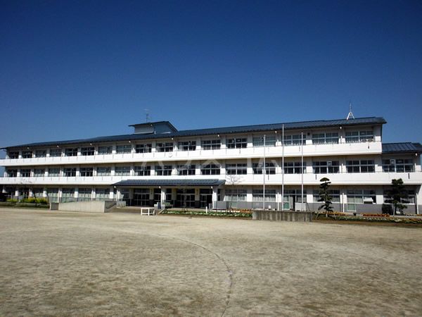 小学校　野田市立関宿小学校（小学校）まで391m