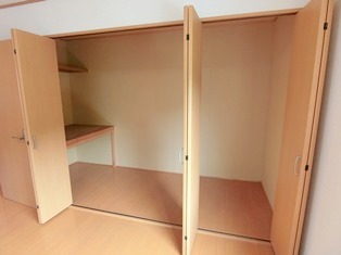 収納　同タイプ内観です