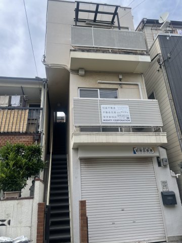 エントランス　ゆとりのあるエントランスです