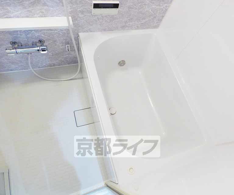 バス・シャワールーム　お風呂もリノベーション