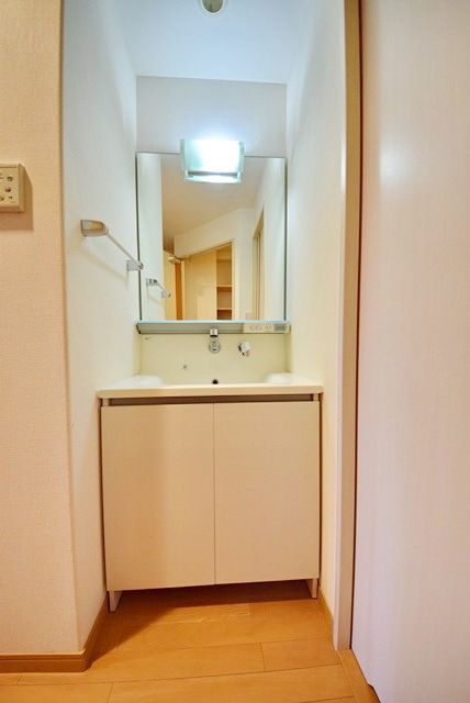 洗面設備　★朝の身支度に嬉しい独立洗面台★
