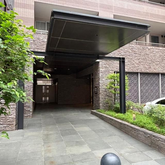 エントランス　建物の内部です
