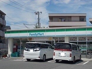 その他　ファミリーマート（その他）まで620m
