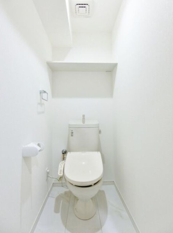 トイレ　図面と現状に相違がある場合には現状を優先