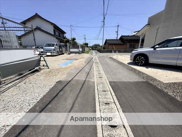 その他　前面道路（その他）まで0m
