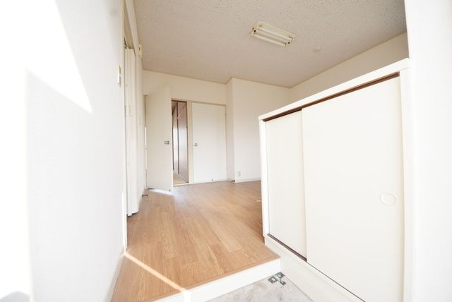 玄関　★お問い合わせはタウンハウジングまで★