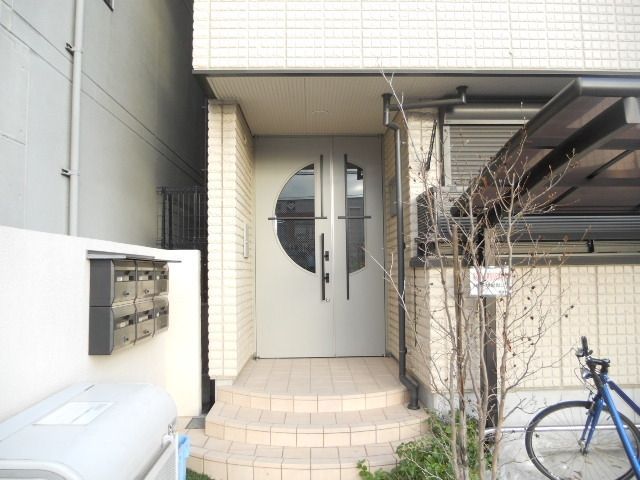 エントランス　☆オートロック付・学生オススメのマンション☆