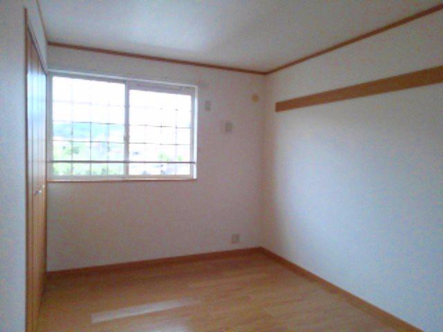 その他部屋・スペース　落ち着いて過ごせるお部屋なので、寝室にいかがでしょうか