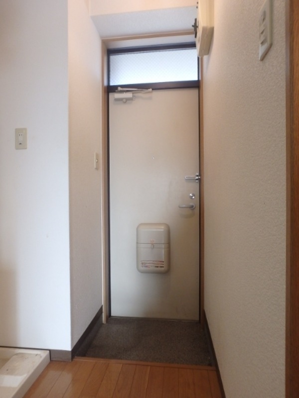 玄関　図面と現状に相違がある場合には現状を優先