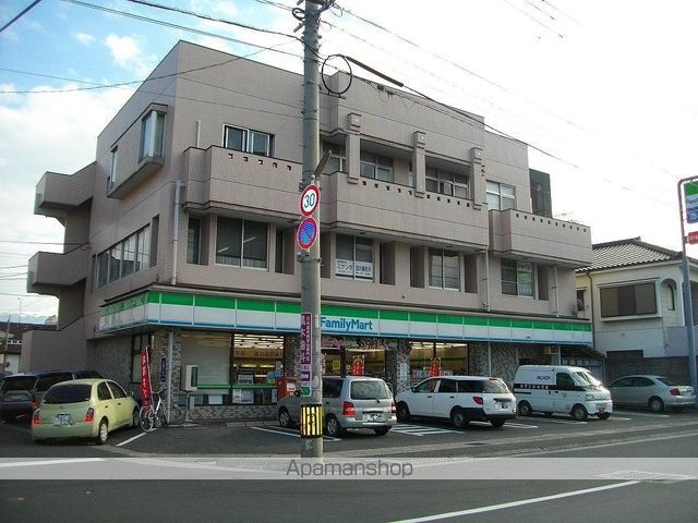コンビニ　ファミリーマート笹貫店（コンビニ）まで538m