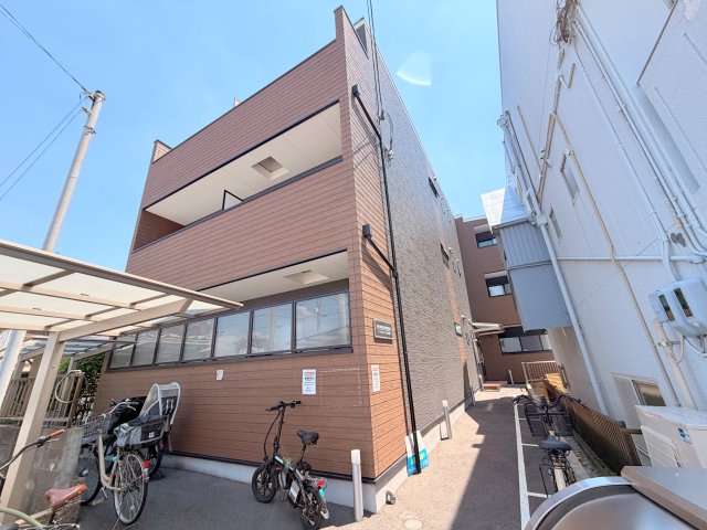 建物外観　綺麗な外観の素敵なお部屋があなたを待っています。