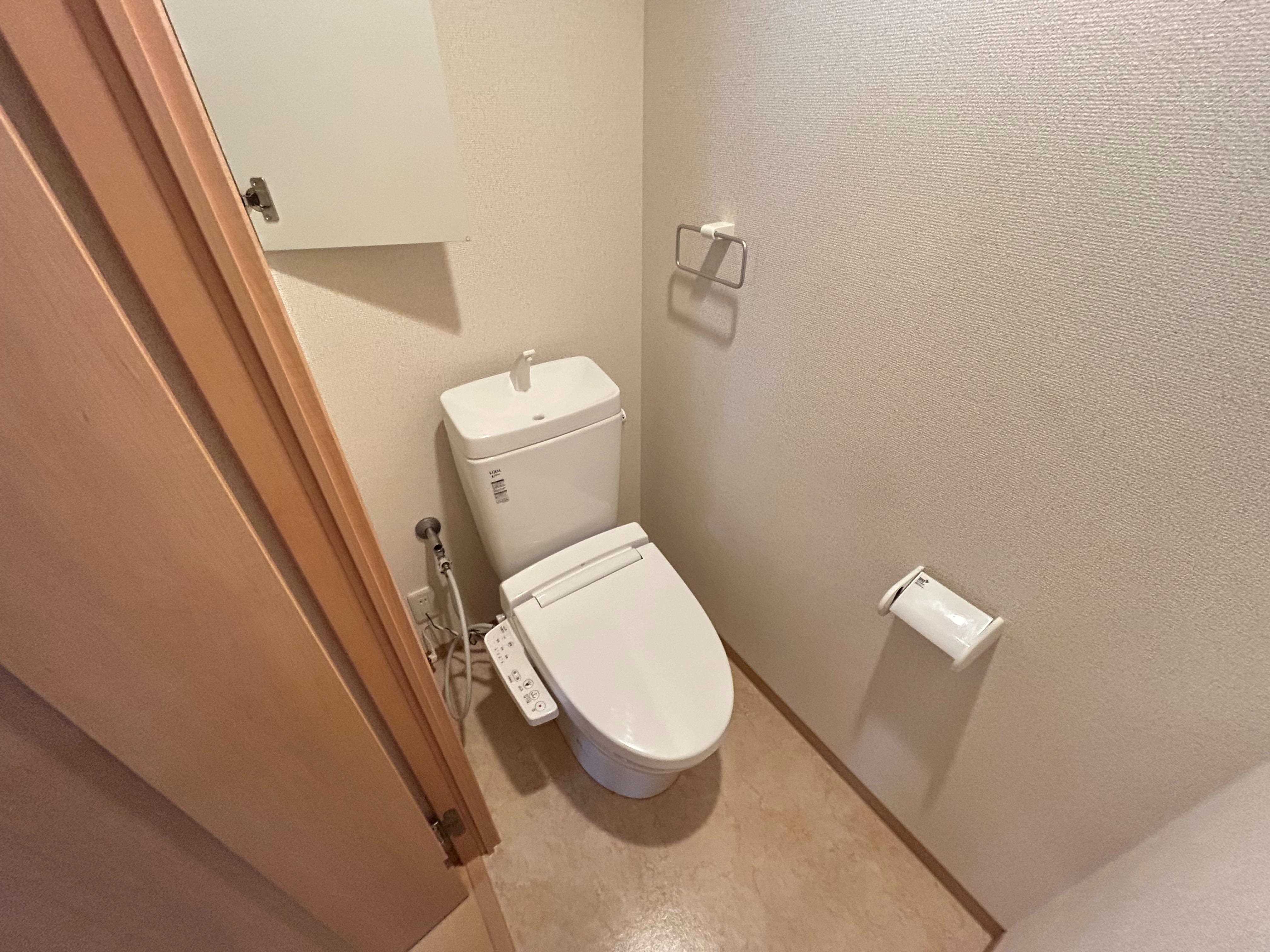 トイレ　同じ建築会社のイメージ写真になります。