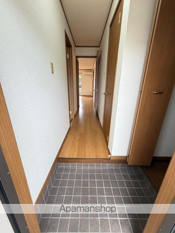 エレガントヴィラ1号館の玄関写真