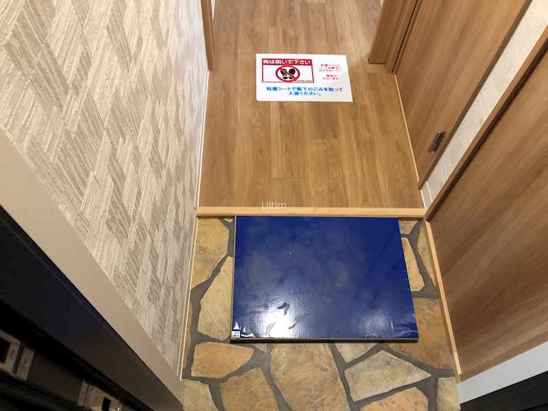 玄関　全て違うお部屋（同じ間取り）の写真です