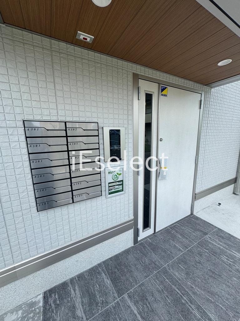 エントランス　お部屋へはこちらから
