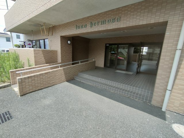 エントランス　毎日通るエントランスはこのようになっています