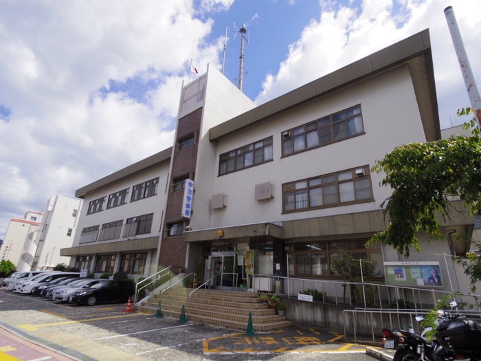 警察署・交番　警察署（警察署・交番）まで2100m