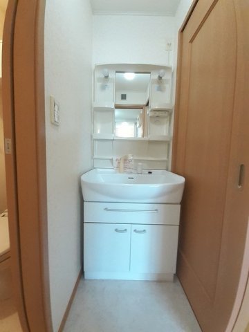 洗面設備　忙しい朝には欠かせない洗面所です