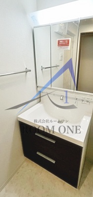 洗面設備　洗面台です。