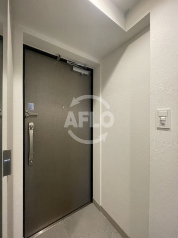 玄関　プレサンス塚本ベラビィ　玄関