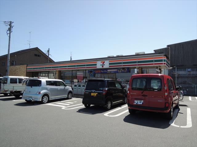 コンビニ　セブンイレブン（コンビニ）まで1194m
