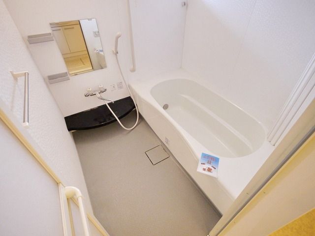 バス・シャワールーム　浴室乾燥機付き
