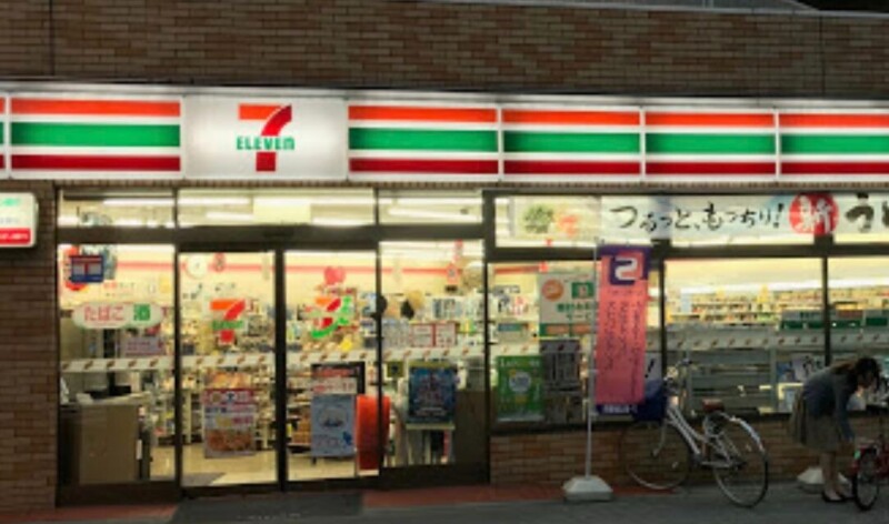コンビニ　セブンイレブン大阪江戸堀3丁目店（コンビニ）まで96m