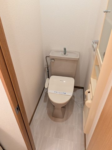 トイレ　キレイな個室空間です
