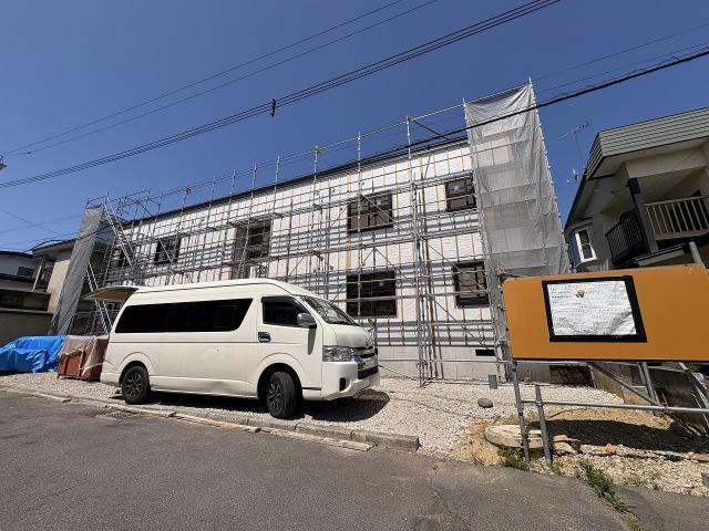 建物外観　建築中